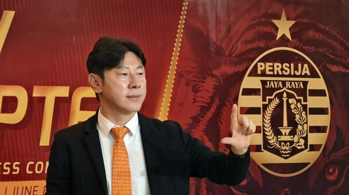 Shin Tae-yong Resmi Tangani Persija, Sampaikan Harapan dan Pesan untuk Jakmania