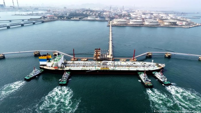 Sanksi Baru AS Berpotensi Picu Keretakan Hubungan China dan Iran