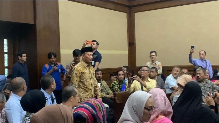 Petani Tebu Gelar Aksi di Monas, Polisi Kawal Demonstrasi dan Bagikan Makanan